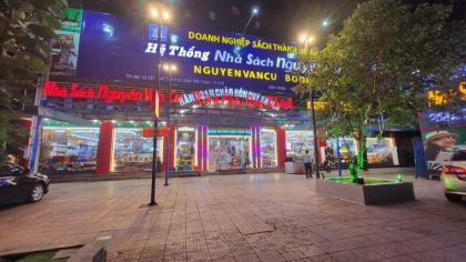 Bán Nhà mặt tiền Quận Bình Thạnh TPHCM khu kinh doanh gần 252M2 giá 46 tỷ